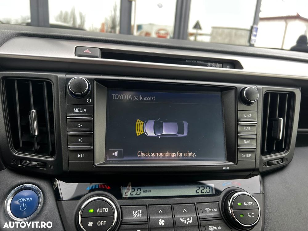 Toyota RAV4 - 16