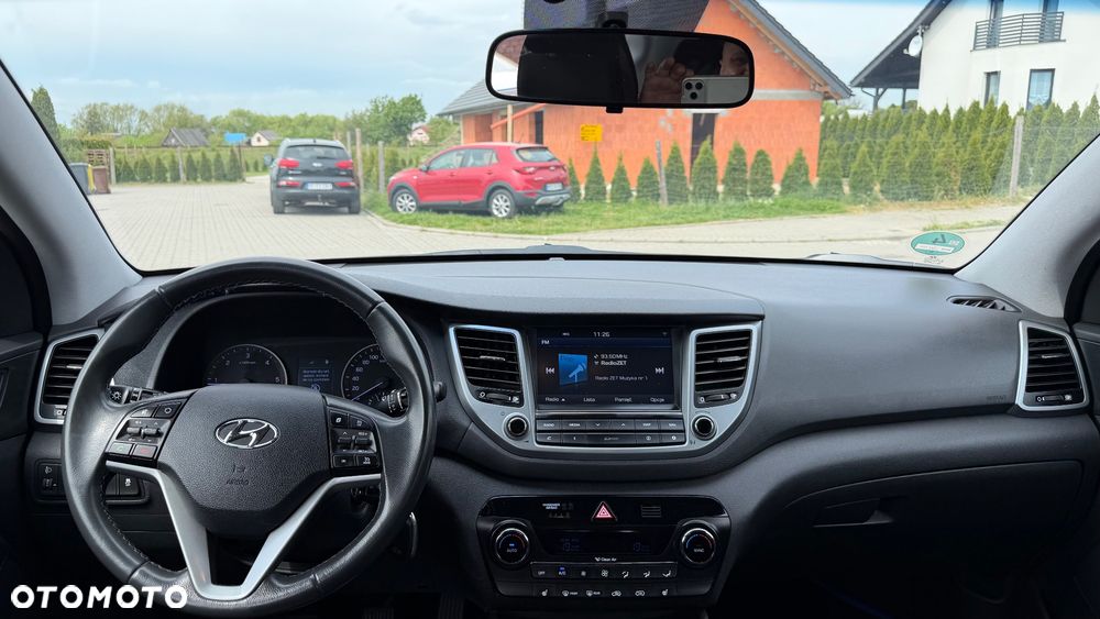 Hyundai Tucson 1.7 CRDI BlueDrive Style 2WD - 12
