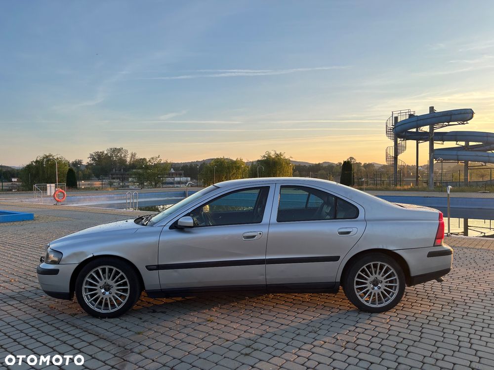 Volvo S60 2.4 D5 - 3