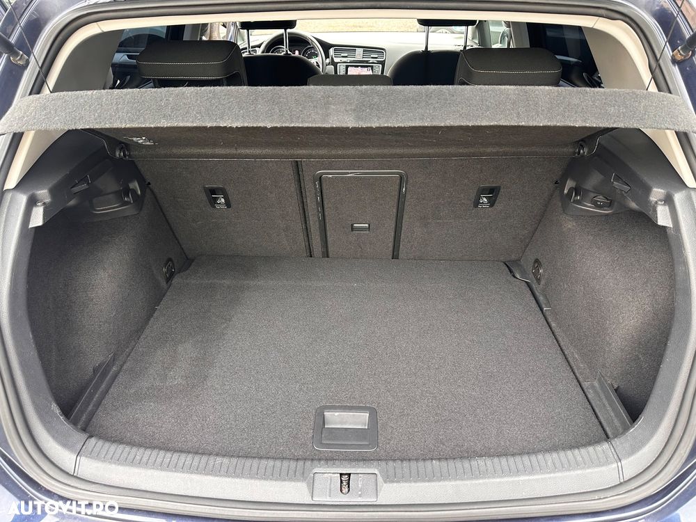 Volkswagen Golf 1.6 TDI BlueMotion Technology DSG Trendline - 20