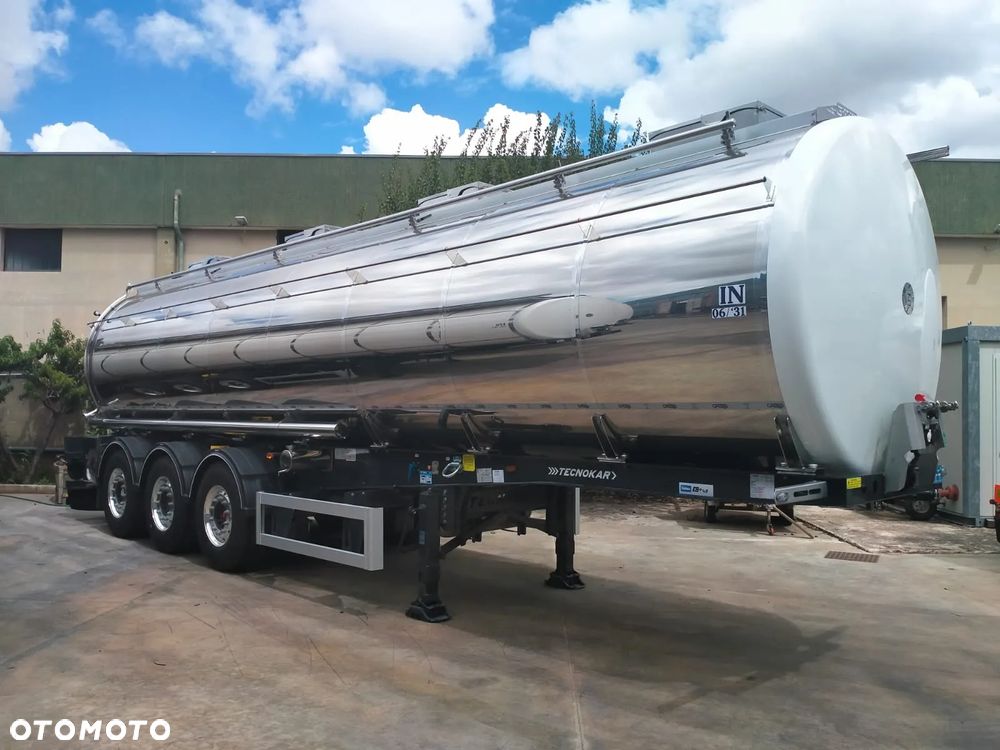 Grapar Do odbioru: 2 szt / Cysterna Spoż. / ATP / 32.500 / 3kom - 13