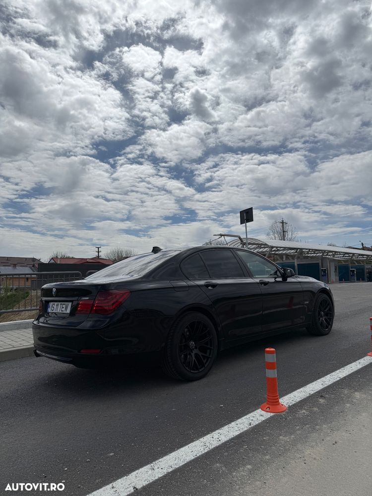 BMW Seria 7 730d Aut. - 3