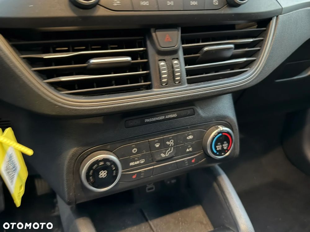 Ford Focus 1.5 EcoBlue Start-Stopp-System COOL&CONNECT DESIGN - 12