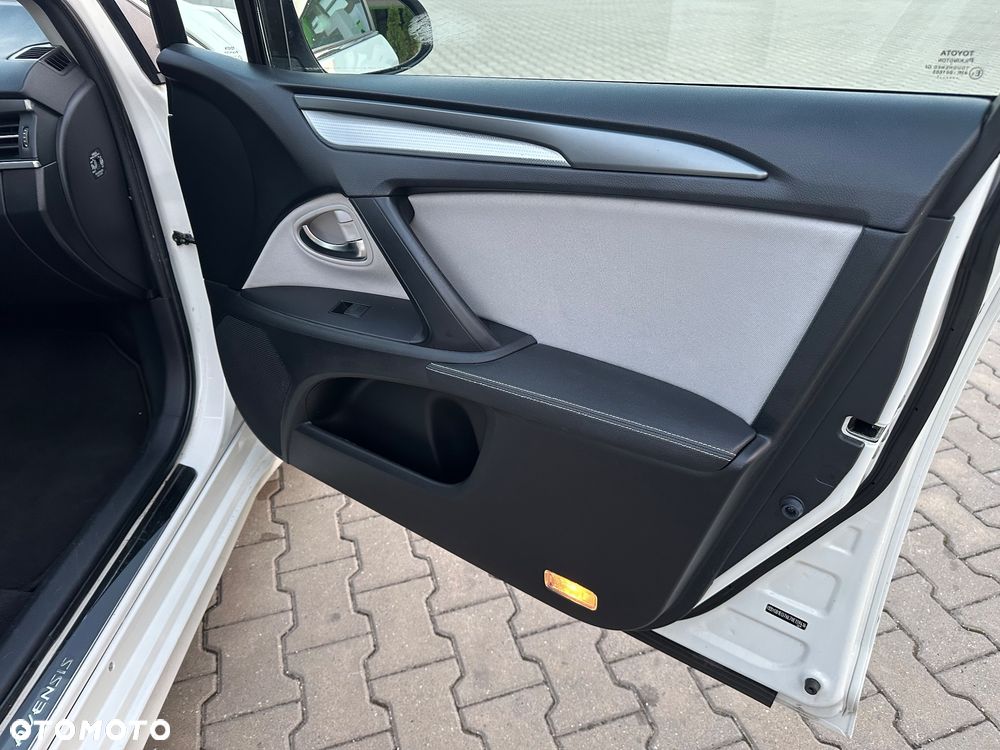 Toyota Avensis Touring Sports 1.8 Comfort - 19