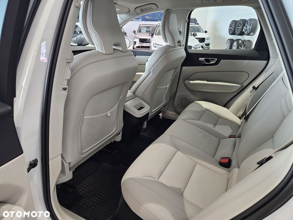 Volvo XC 60 - 16