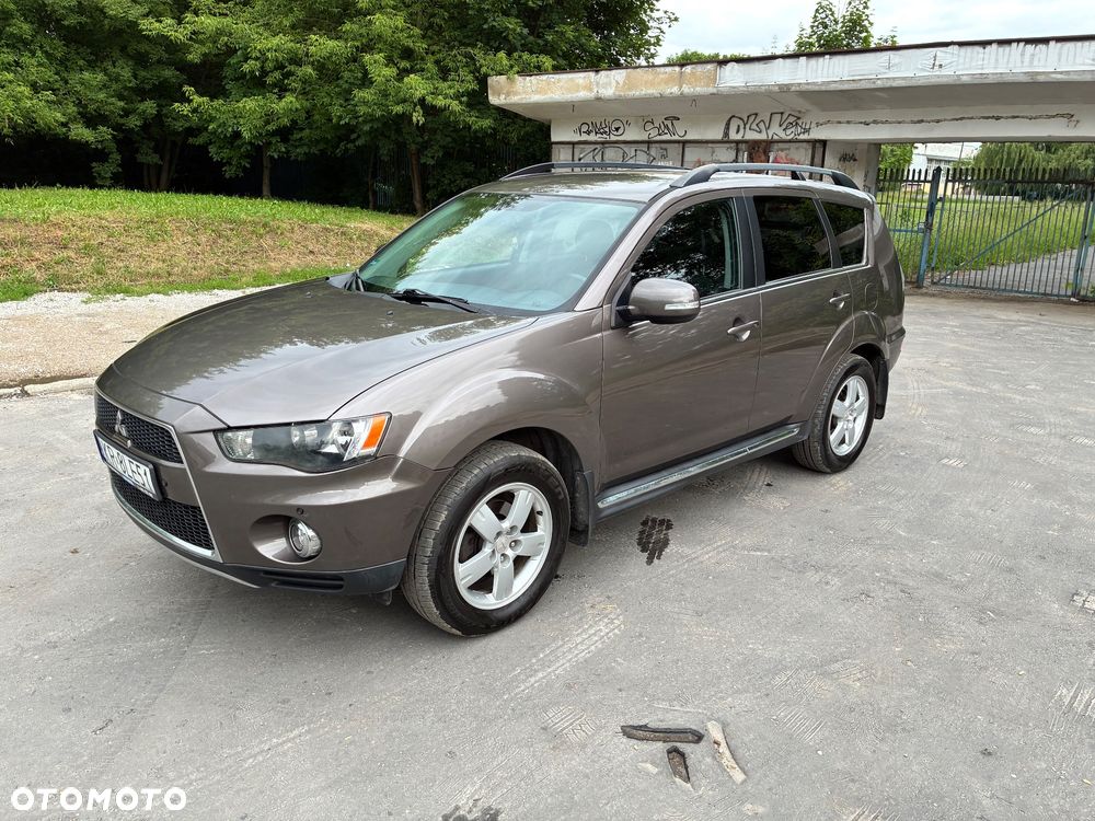 Mitsubishi Outlander 2.0 Intense 2WD EU5 - 1