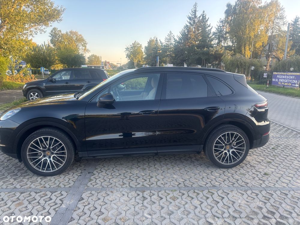 Porsche Cayenne Standard - 30