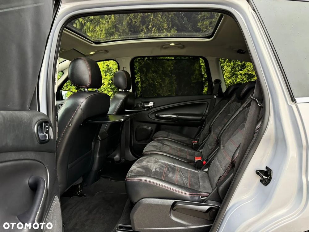 Ford S-Max - 36