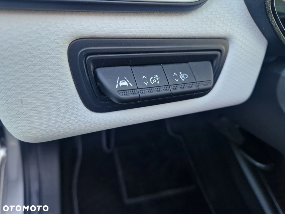 Renault Clio BLUE dCi 85 BUSINESS EDITION - 21