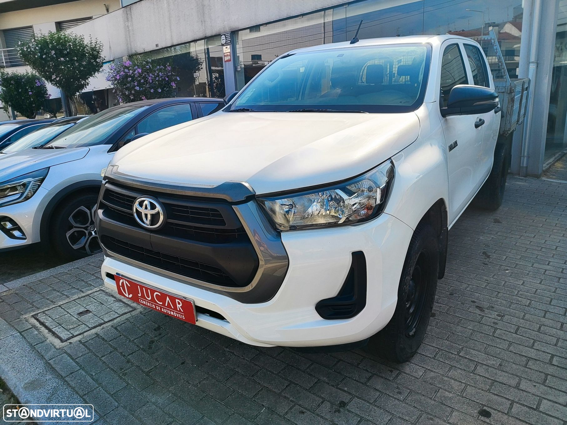 Toyota Hilux 2.4 D-4D 2WD CD CM - 2
