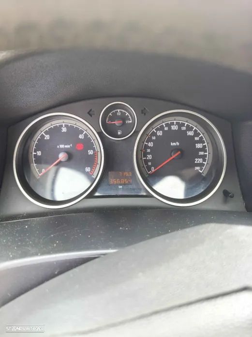 Opel Astra 1.3 CDTI Cosmo - 3