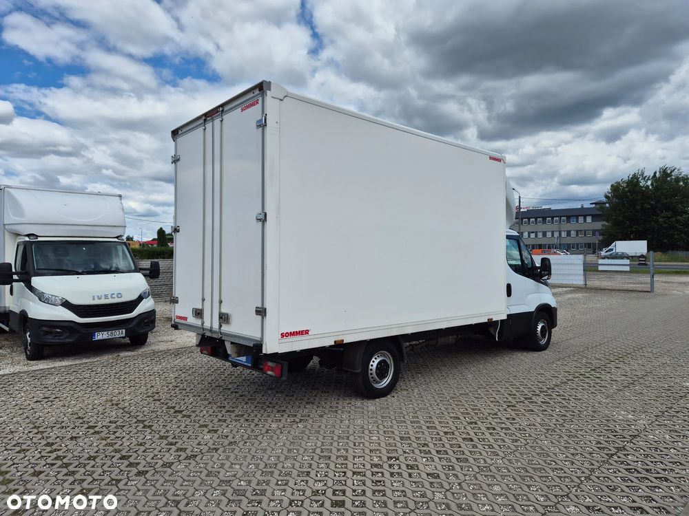 Iveco Daily 35S14 Hi-Matic, kontener 8PAL, pneumatyka, klimatyzacja - 3