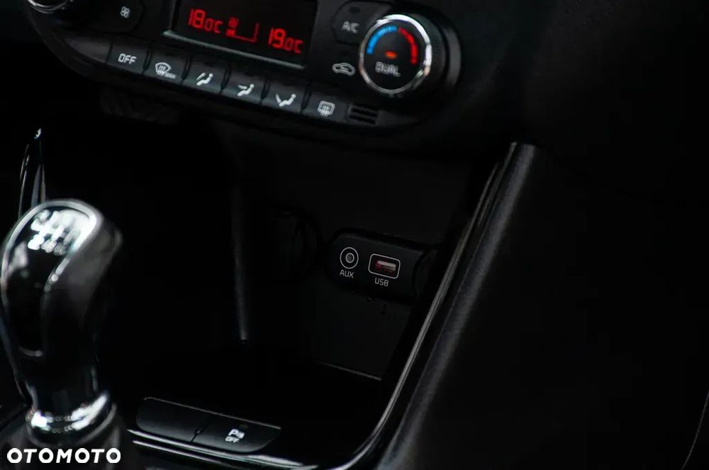 Kia Ceed 1.6 CRDi Platinum Edition - 22