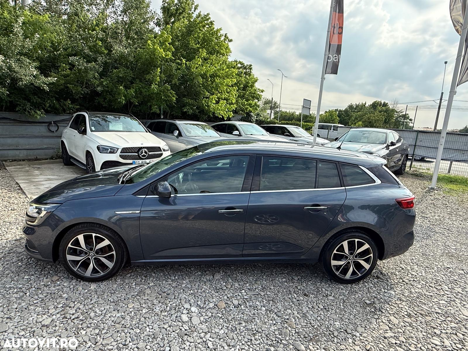 Renault Megane Grandtour ENERGY TCe 130 BOSE EDITION - 36