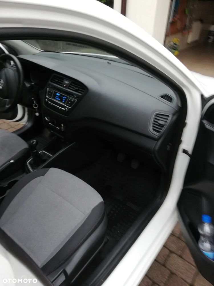 Hyundai i20 - 5