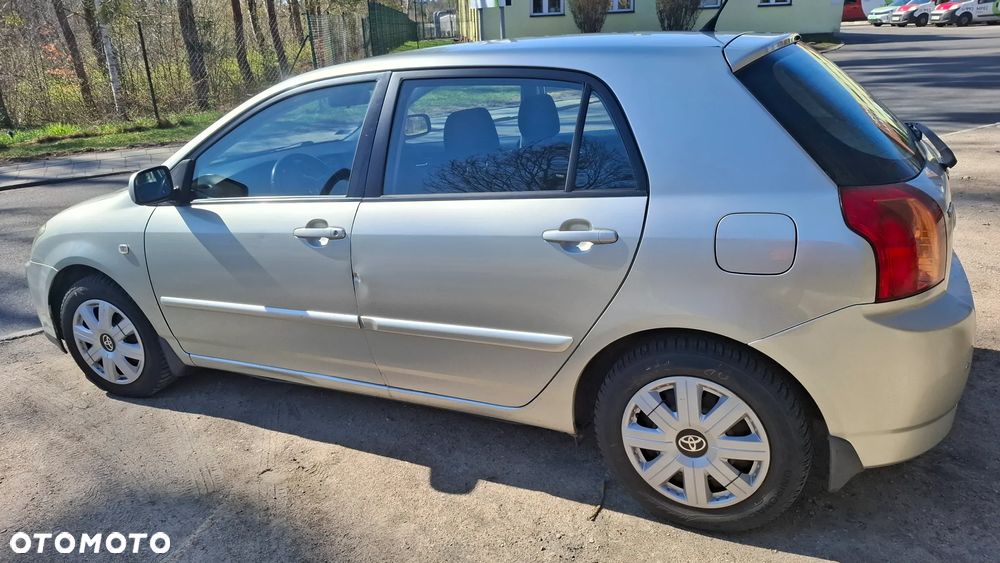 Toyota Corolla 1.4 D-4D Sol - 5