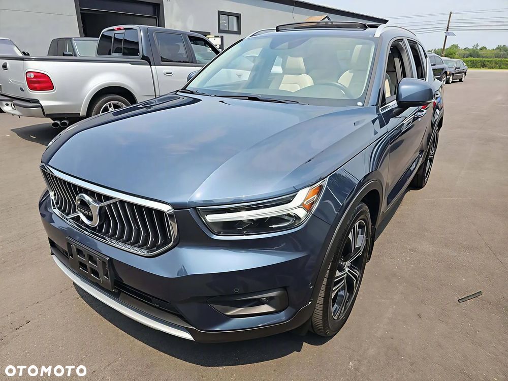 Volvo XC 40 - 1