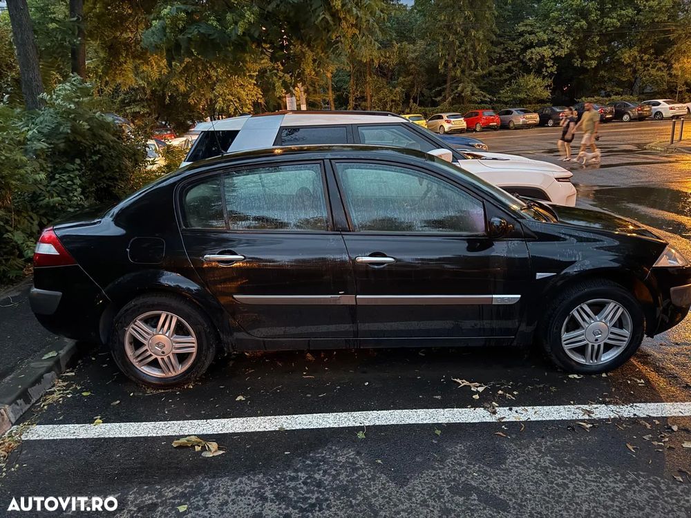 Renault Megane II Sedan 1.5 dCi Confort Privilege - 1