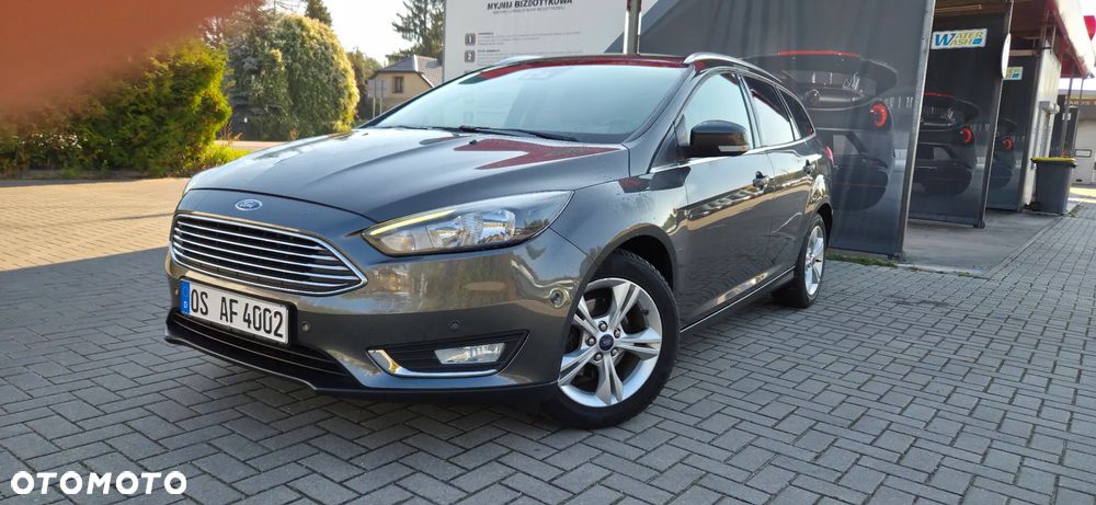 Ford Focus Turnier 1.0 EcoBoost Start-Stopp-System TITANIUM X - 3