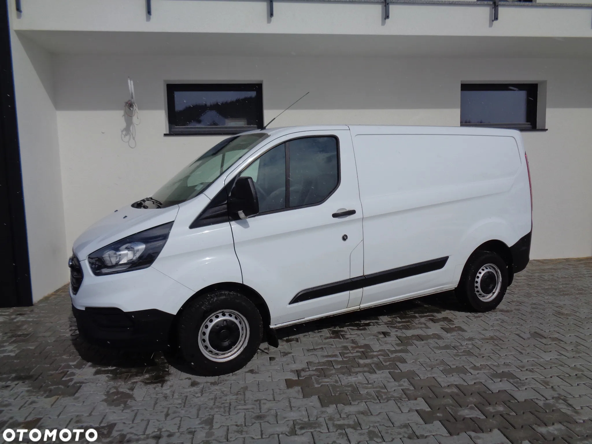 Ford TRANSIT CUSTOM - 6