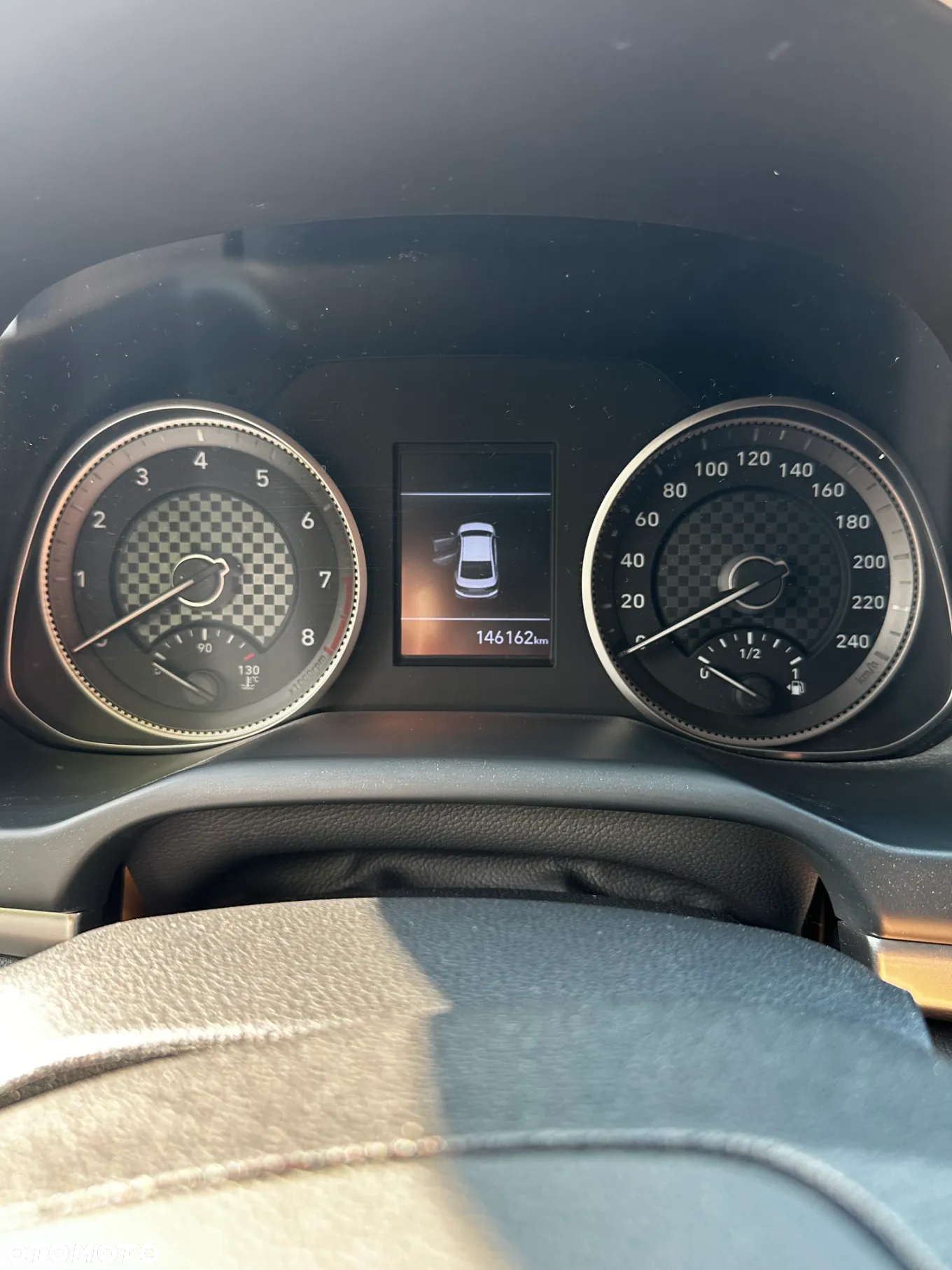 Hyundai Elantra 1.6 Style - 13