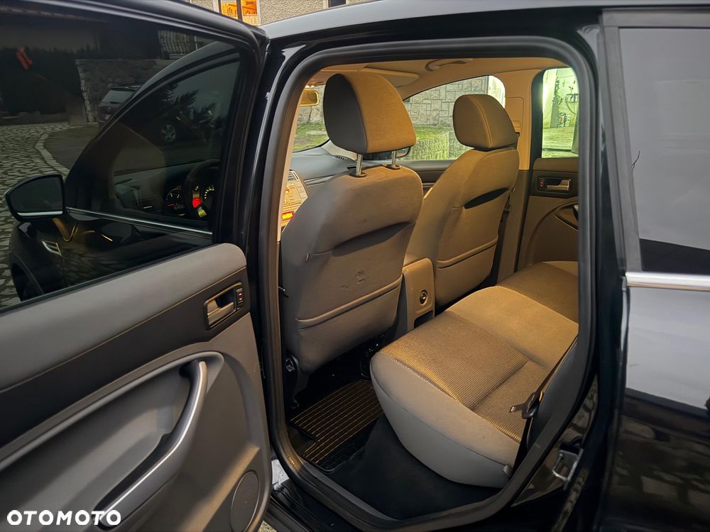 Ford Kuga 2.0 TDCi 4x4 Trend - 14