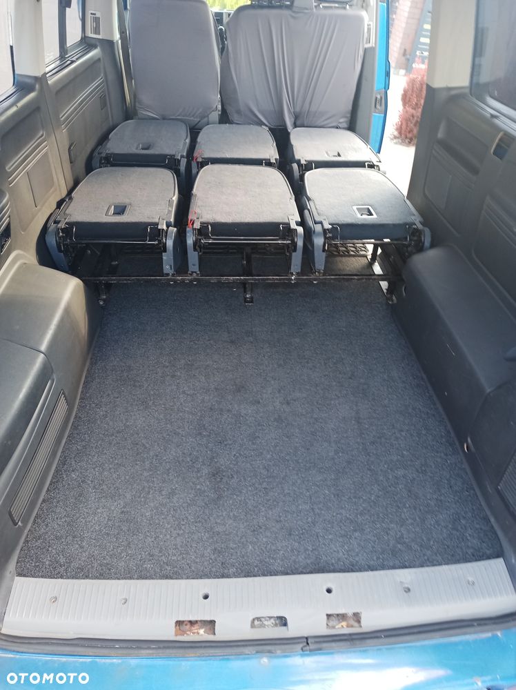 Volkswagen Transporter - 8