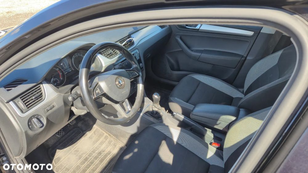 Skoda RAPID 1.0 TSI Active - 5