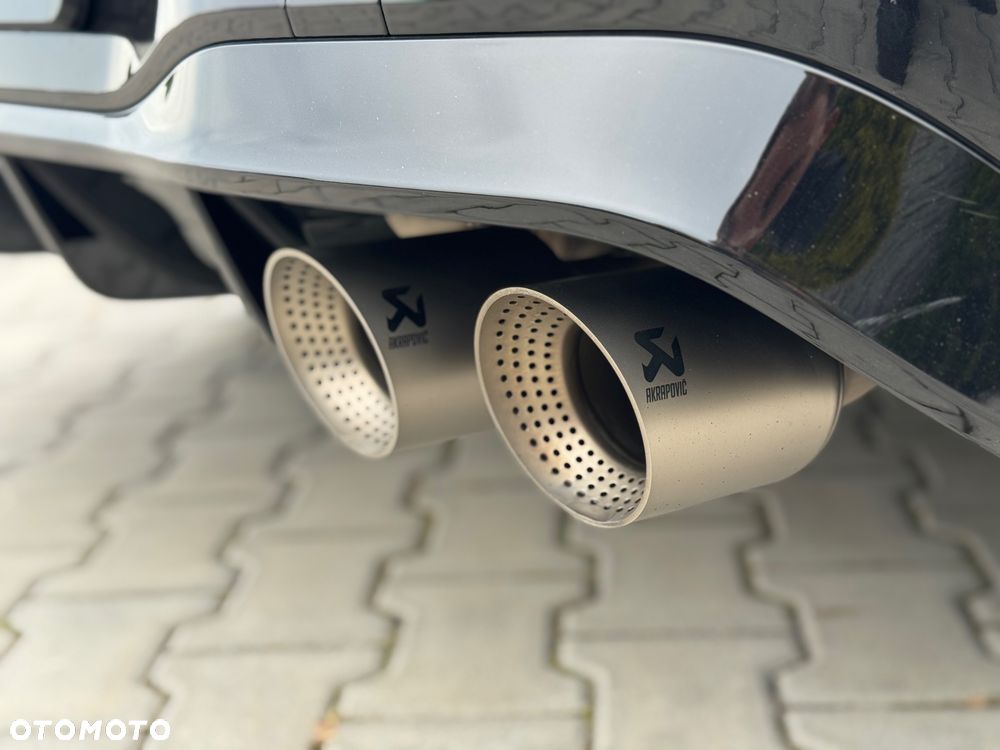 Volkswagen Golf 2.0 TSI 4Motion R DSG - 16