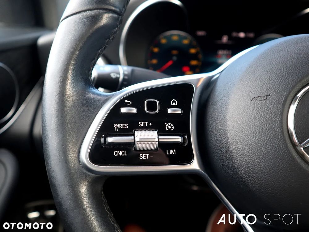 Mercedes-Benz GLC Coupe 300 e 4-Matic - 23