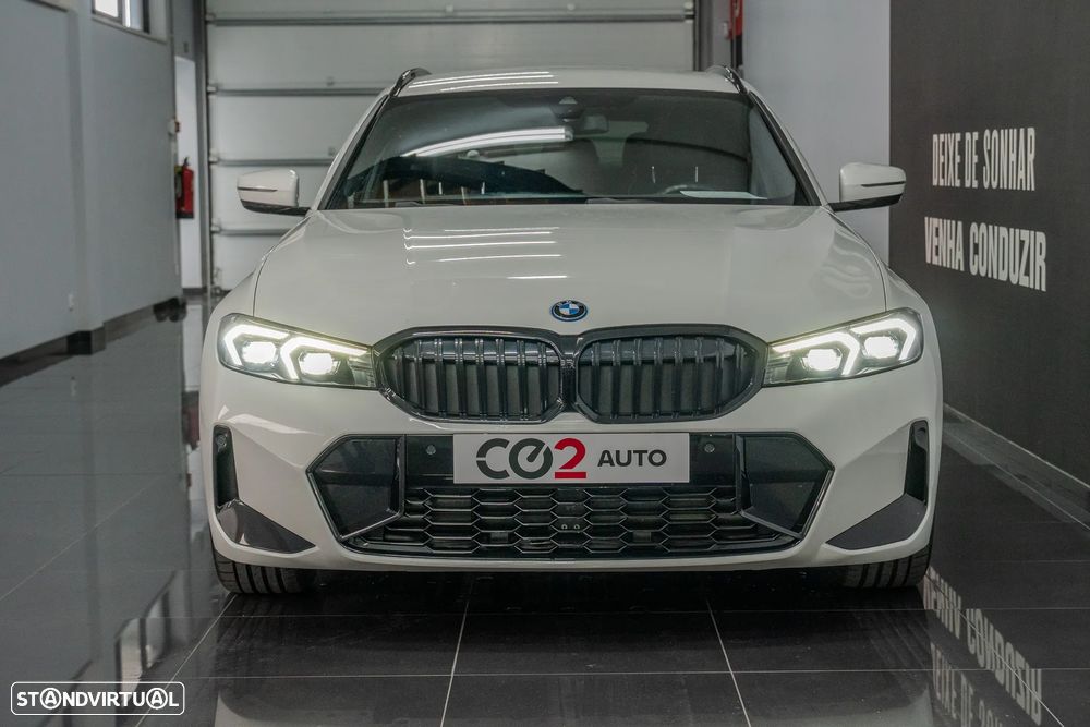 BMW 320 e Pack Desportivo M Auto - 3