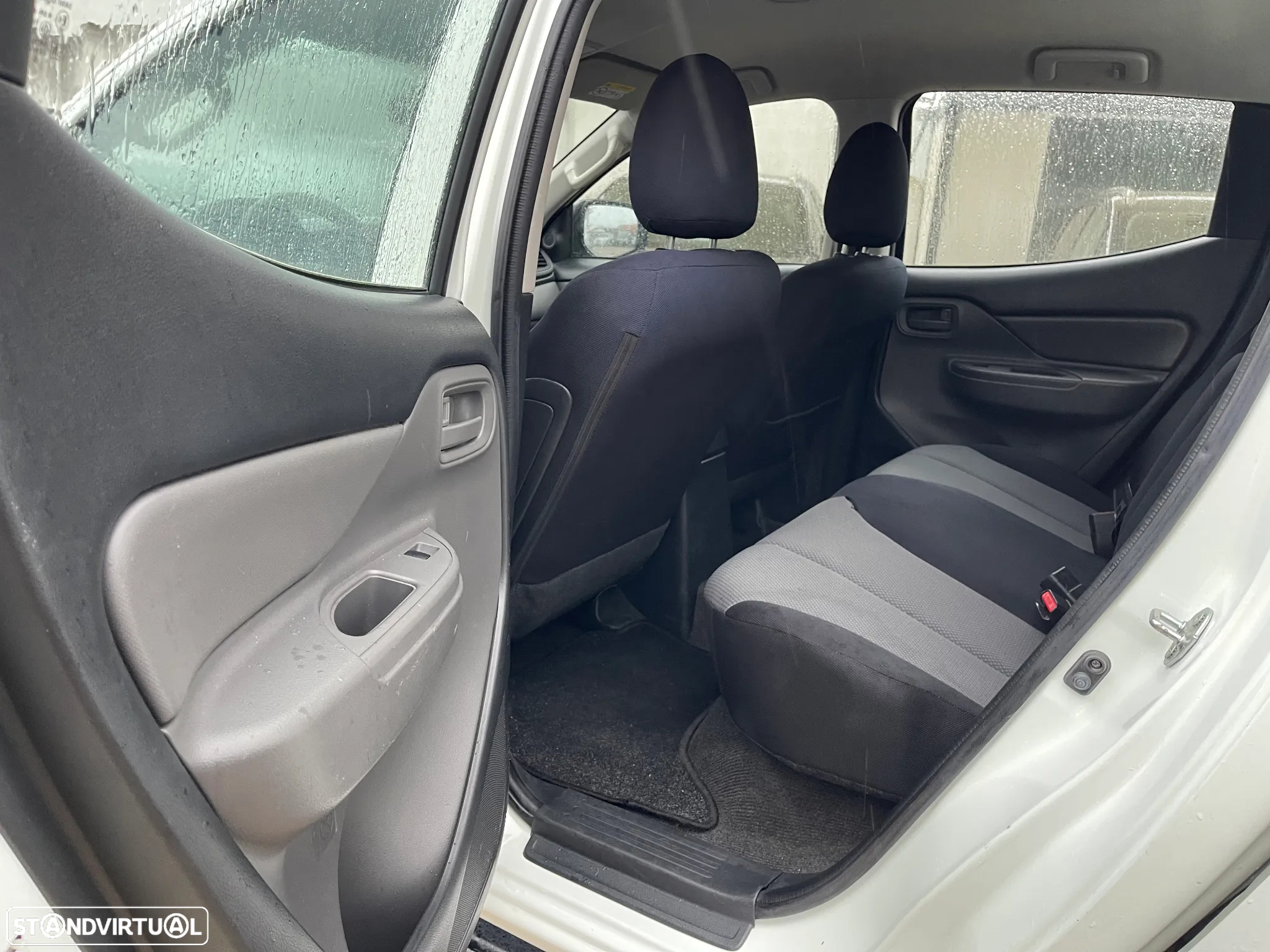 Mitsubishi L200 2.4 DI-D CD INVITE 4WD - 16