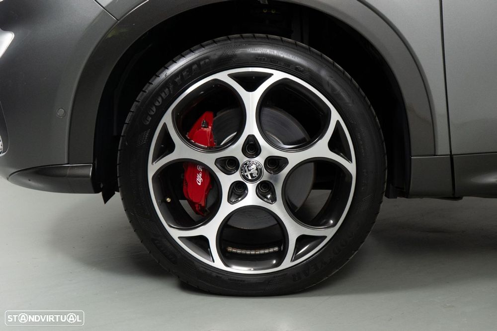 Alfa Romeo Tonale 1.3 Plug-In Hybrid Veloce e-AWD - 21