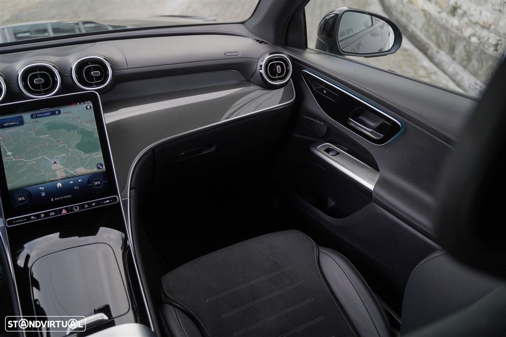 Mercedes-Benz GLC 300 de Coupe 4Matic - 28