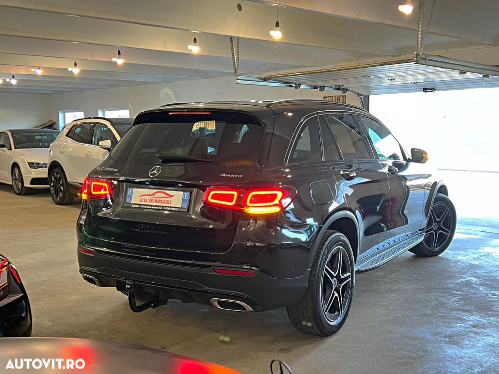 Mercedes-Benz GLC 300 e 4Matic 9G-TRONIC Edition AMG Line - 23