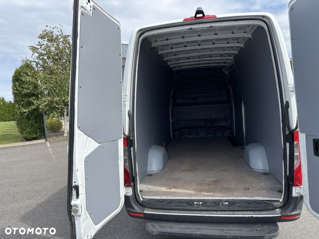 Mercedes-Benz SPRINTER - 10
