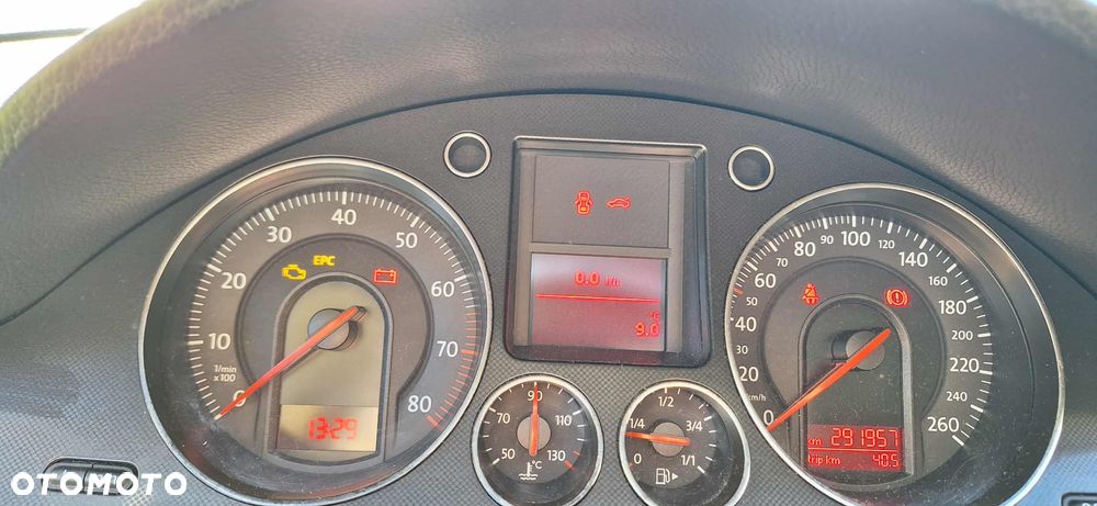 Volkswagen Passat 1.6 FSI Trendline - 10