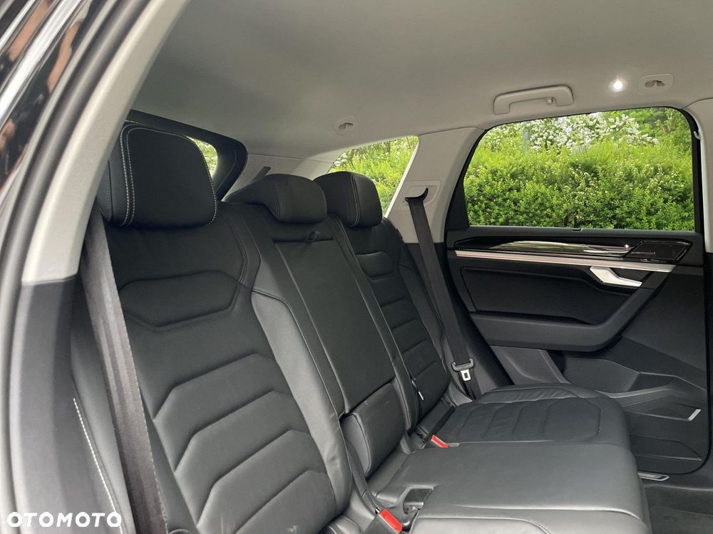 Volkswagen Touareg - 25