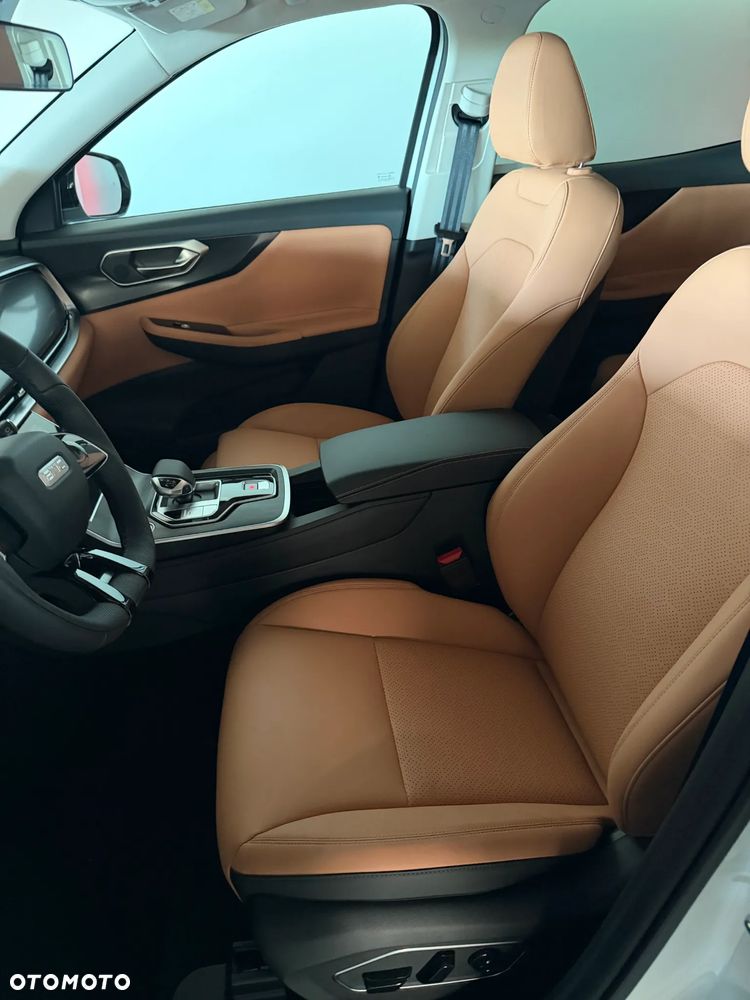 BAIC 7 1.5T Luxury DCT - 12