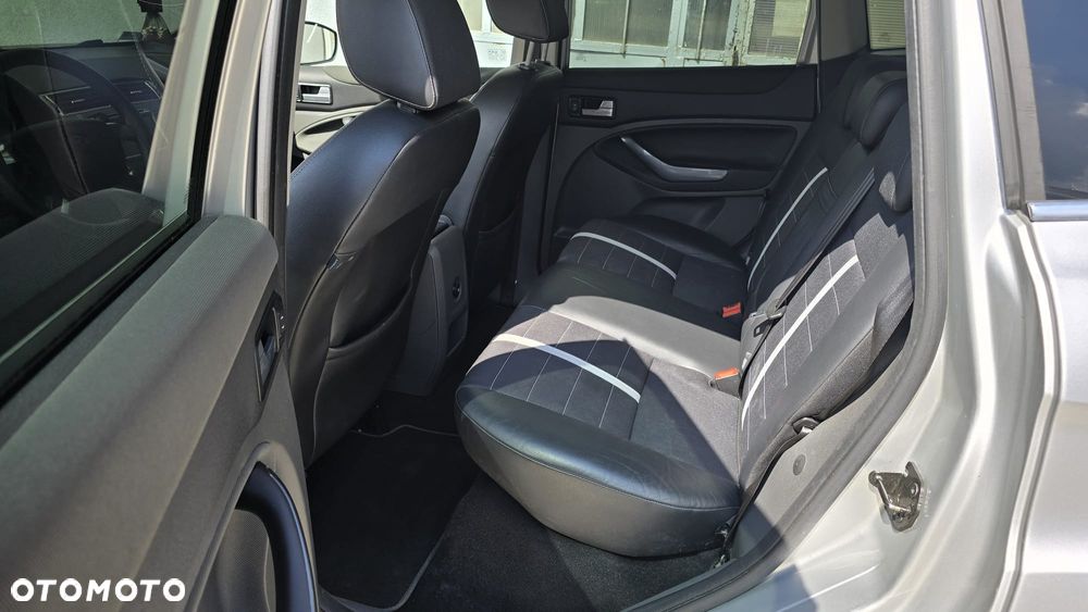 Ford Kuga 2.0 TDCi Titanium - 6