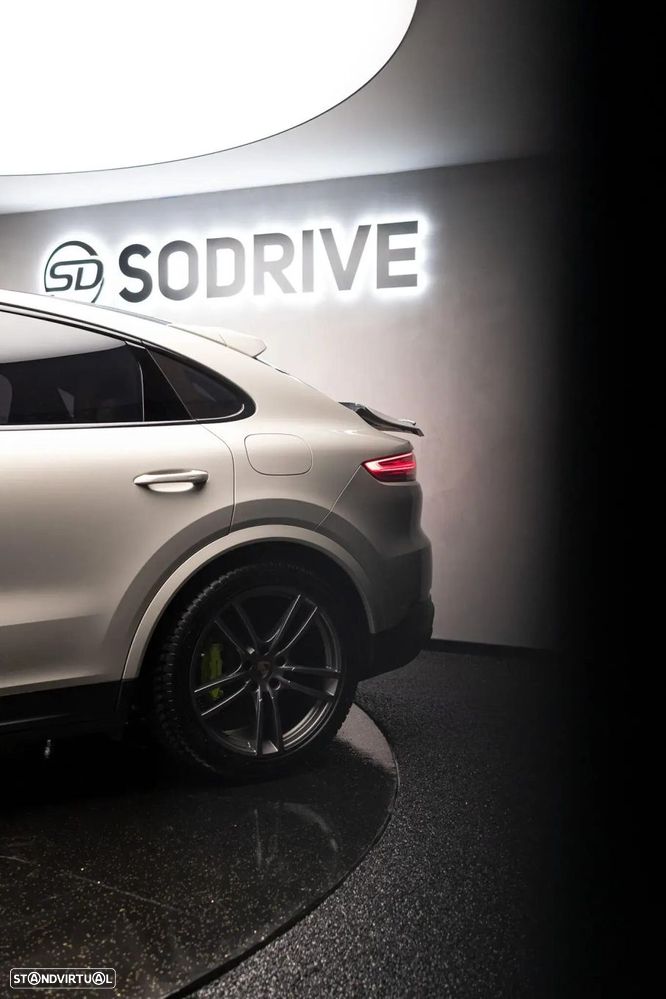 Porsche Cayenne Coupé E-Hybrid - 50