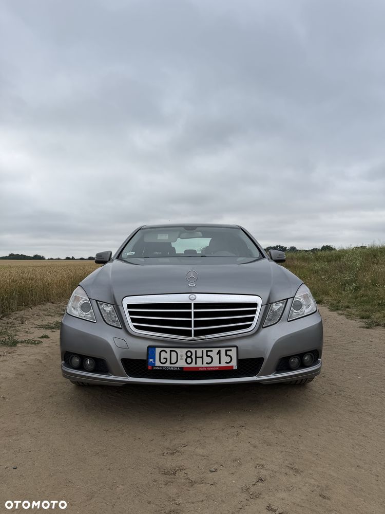 Mercedes-Benz Klasa E 220 CDI BlueEff Avantgarde - 1