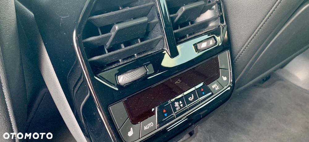 BMW iX xDrive50 - 13