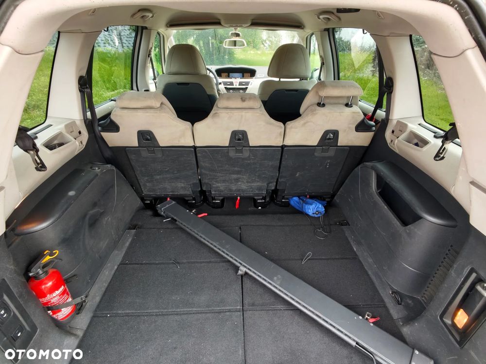 Citroën C4 Picasso 2.0 HDi FAP Exclusive - 8