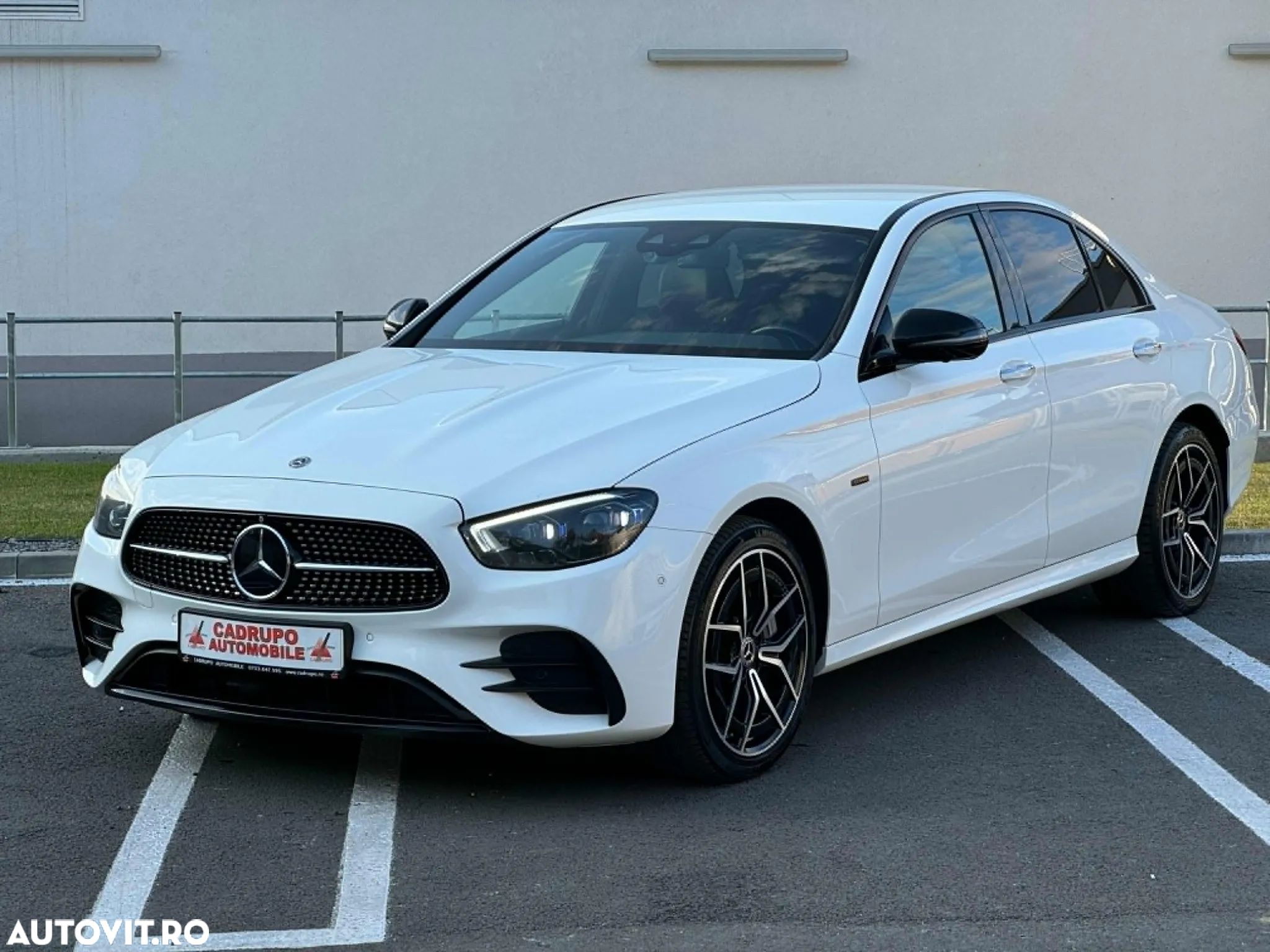 Mercedes-Benz E 300 de 9G-TRONIC AMG Line - 1