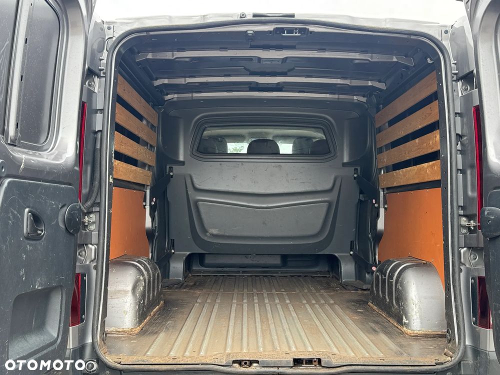 Opel VIVARO - 8