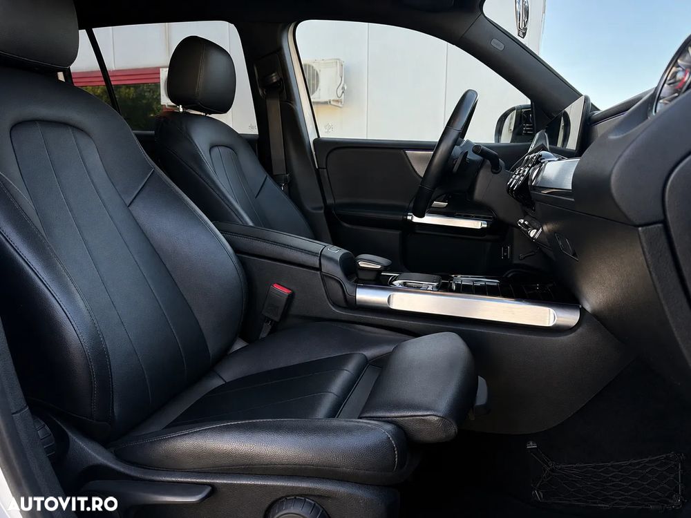 Mercedes-Benz GLB - 8