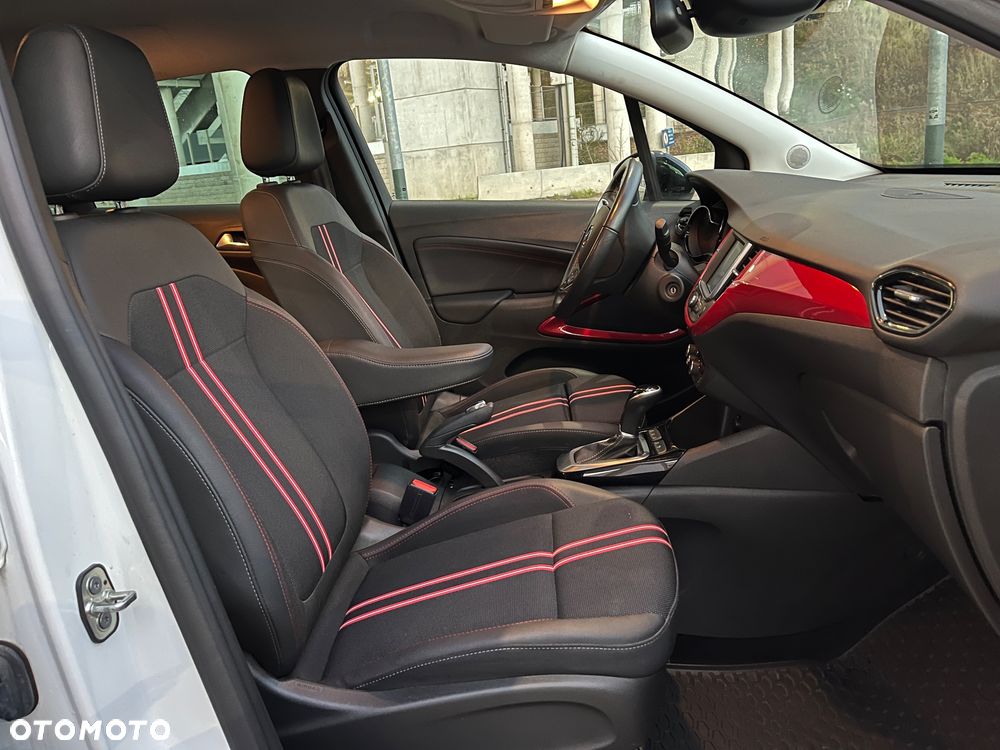 Opel Crossland 1.2 T GS Line - 10