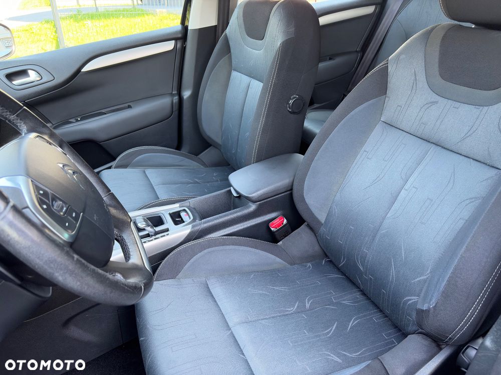 Citroën C4 e-HDi 115 ETG6 Exclusive - 33