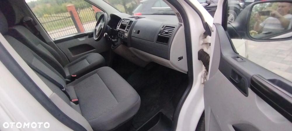 Volkswagen Transporter T5 - 8